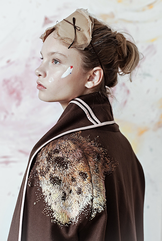 Cash And Go >> Lisa Smirnova Turns Clothing into Art with Colorful Embroidery Cash And Go >> Lisa Smirnova Turns Clothing into Art with Colorful Embroidery
