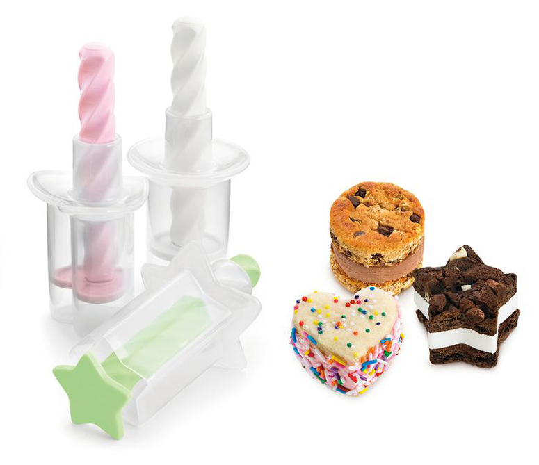 This is a mini ice cream sandwich press. I must have it! 