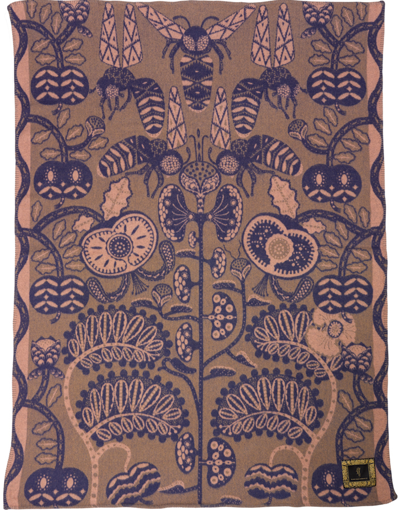 Bees_blanket_peach_03