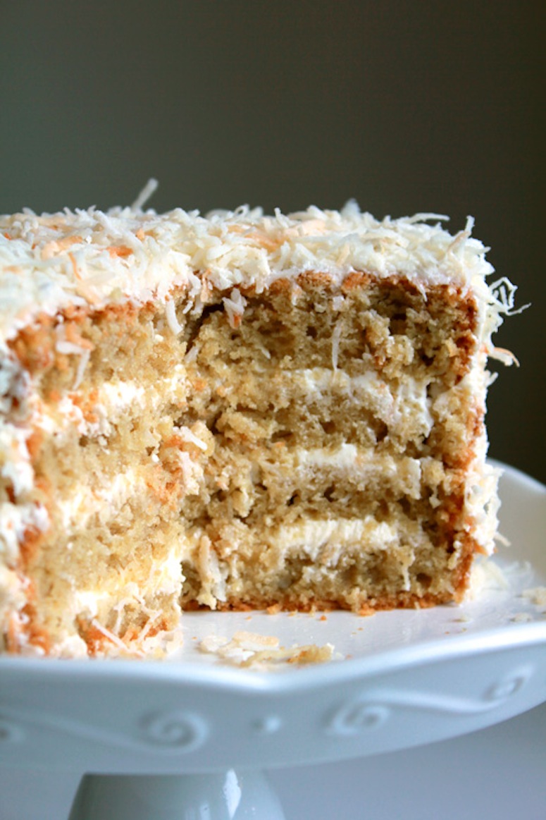 Toasted coconut cake with coconut buttercream via Oh Sweet Day