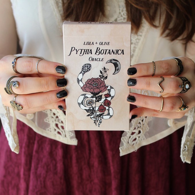 Pythia Botanical Oracle Deck