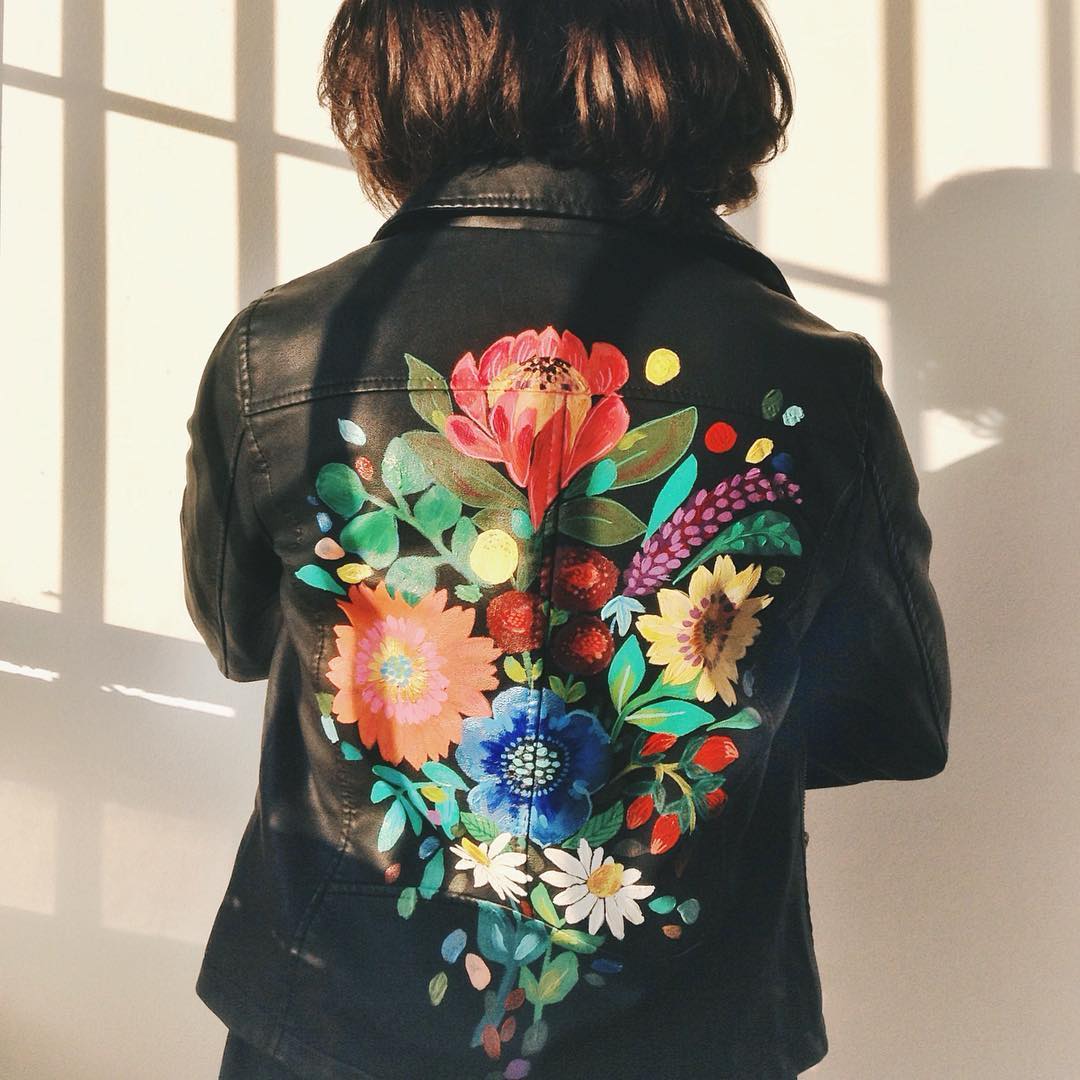 Floral art embroidery by Jo Jiménez