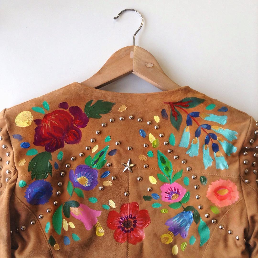 Floral art embroidery by Jo Jiménez
