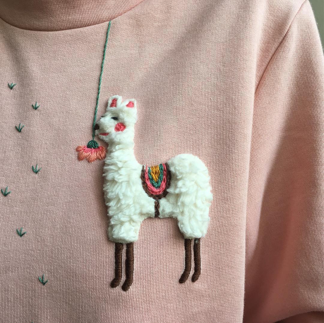 Embroidered clothing by Damaja Handmade