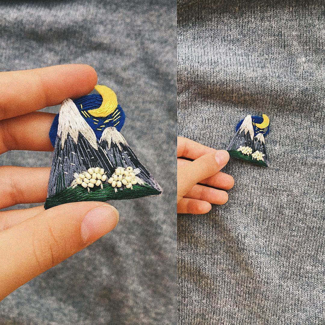 Embroidered brooch by Fistashka Art