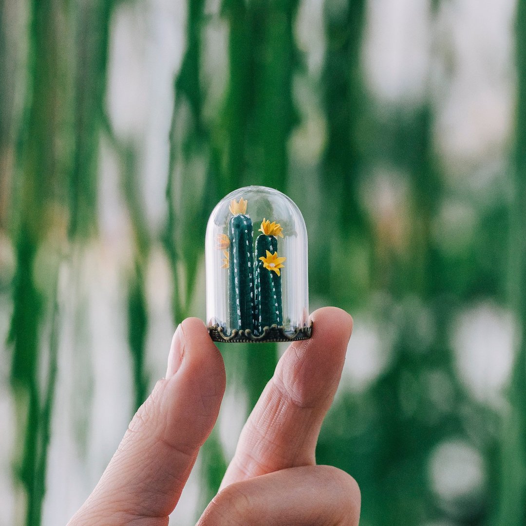 Miniature paper cacti