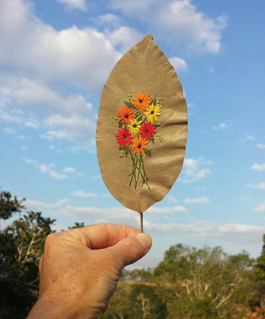 Embroidery on a leaf by Solange Nunes