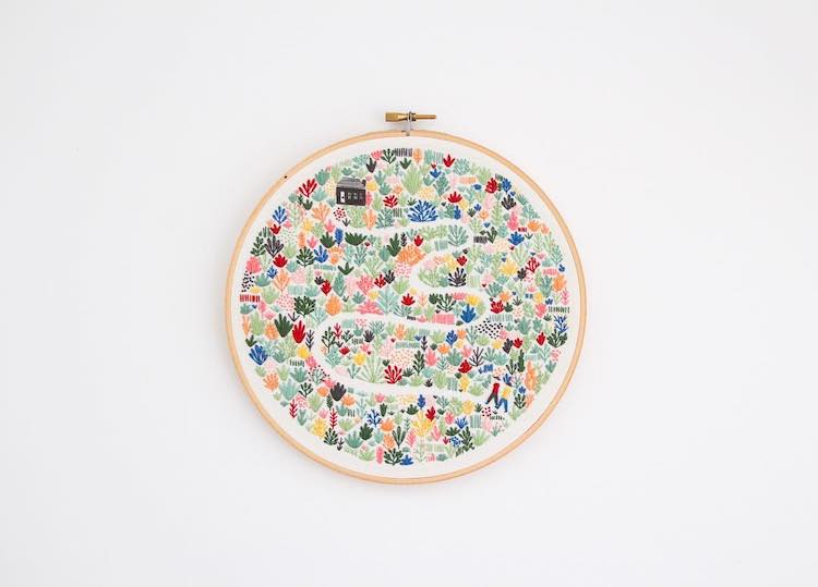 Flower field contemporary embroidery pattern