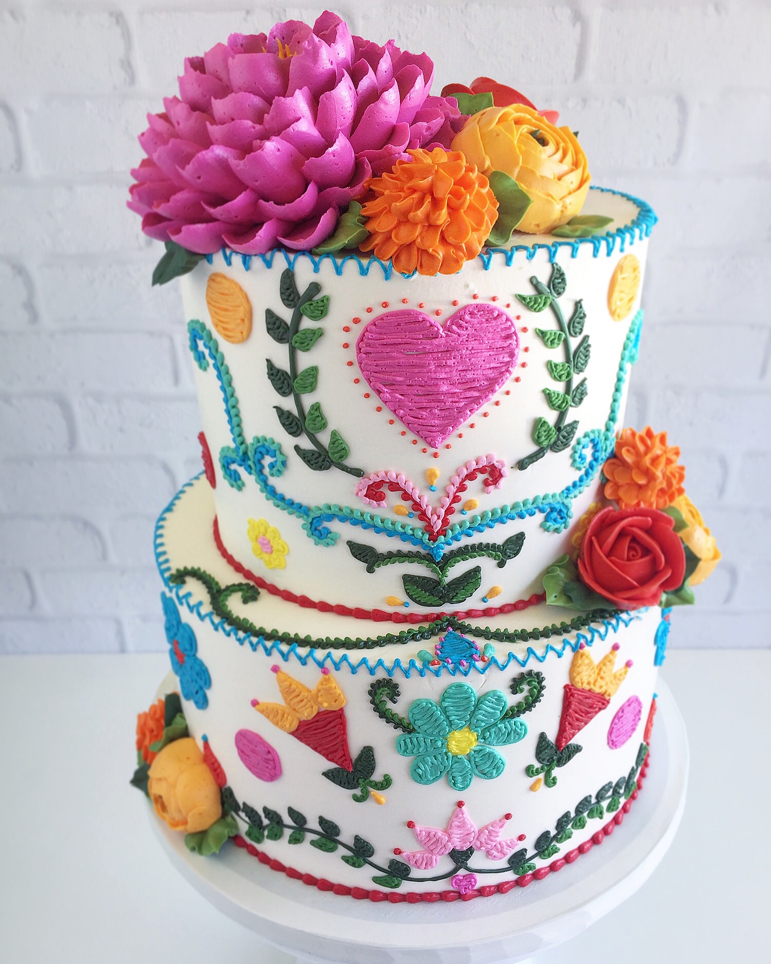 Embroidered cakes by Leslie Vigil