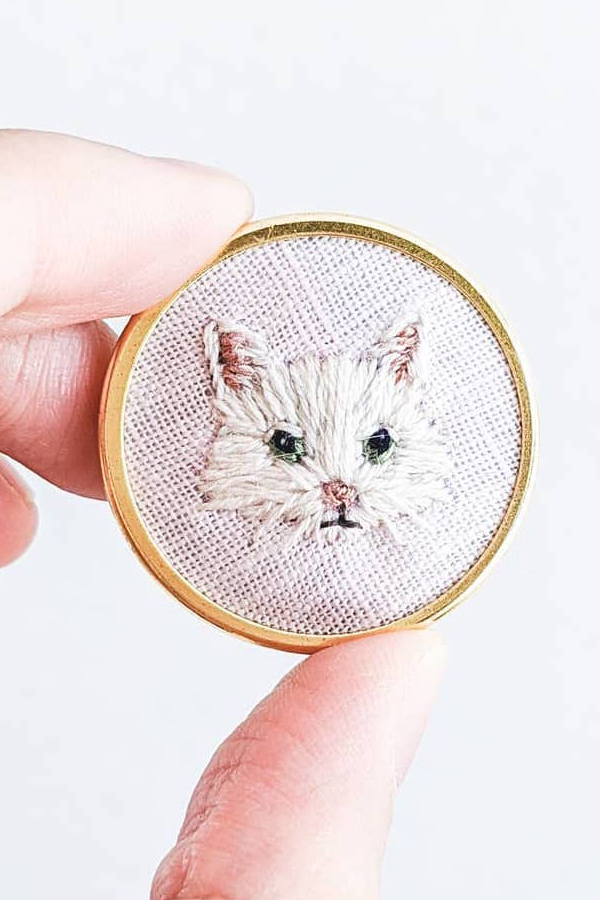 Hand embroidered cat pin