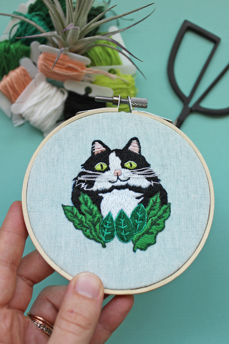 Cat downloadable hand embroidery patternCat downloadable hand embroidery pattern