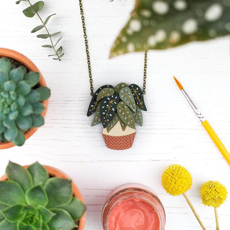 Houseplant wooden necklaces