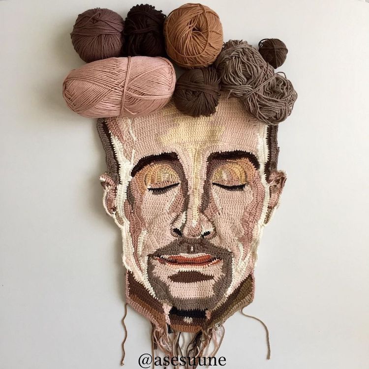 Crochet Portraits by Une