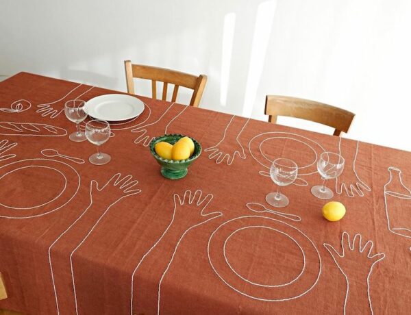 Embroidered tablecloths by Sarah Espeute